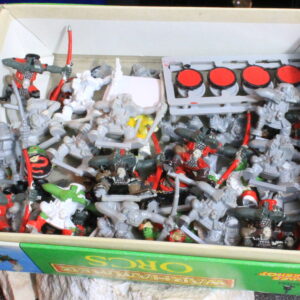 30 x Warhammer Orcs (#38)